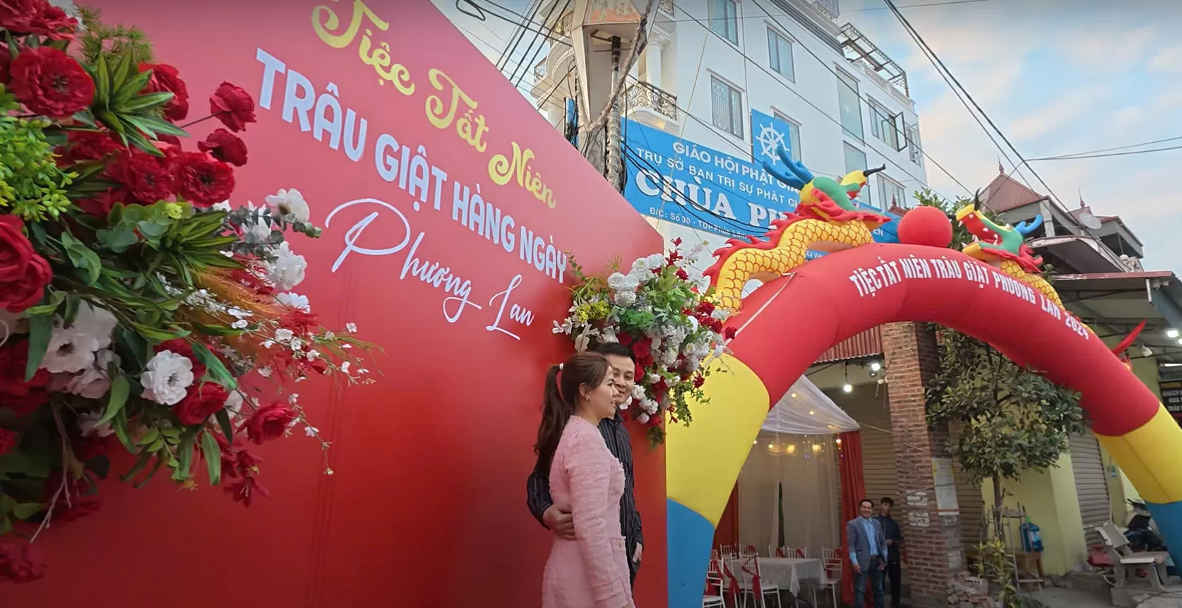 Trâu giật phương lan - chúc mừng năm mới