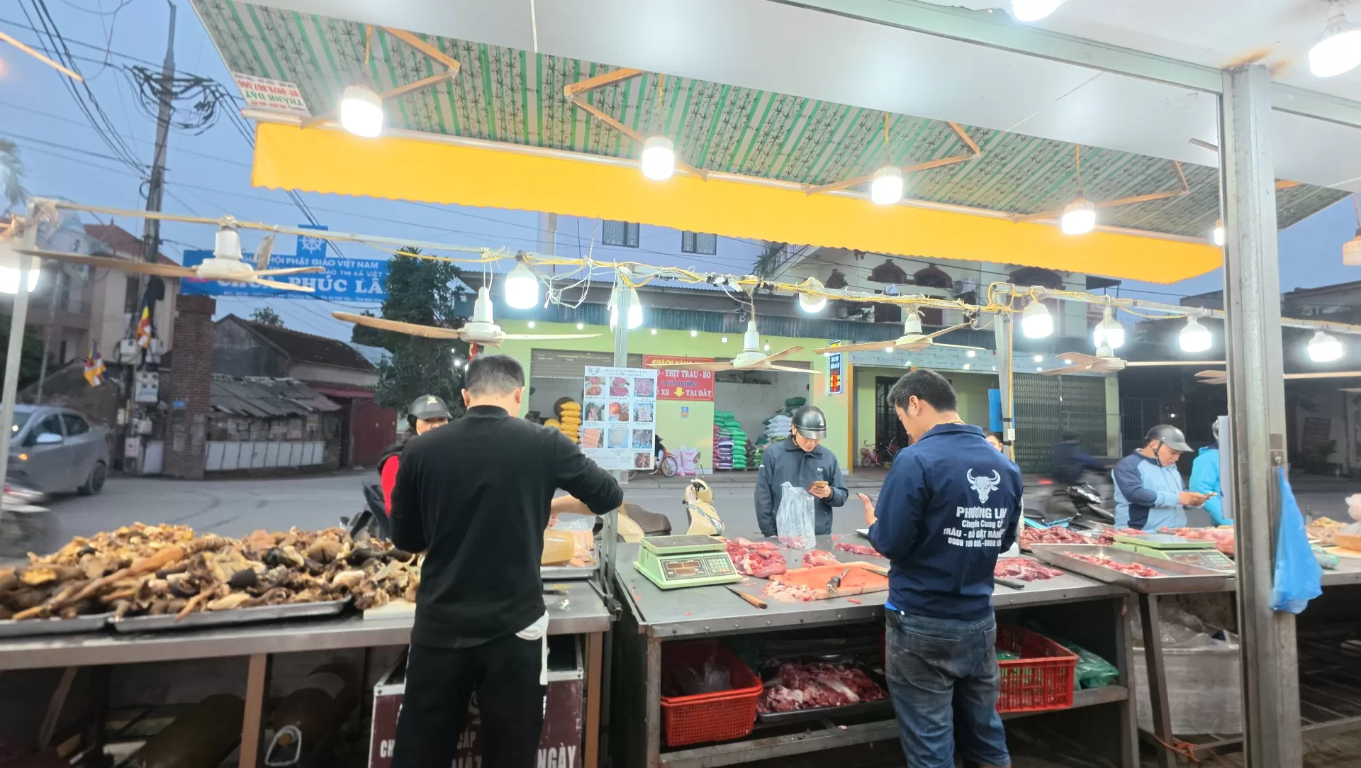 Trâu Giật Phương Lan: Địa Chỉ Cung Cấp Thịt Trâu, Bò, Bê Tươi Sạch Uy Tín Tại Bắc Giang và Bắc Ninh